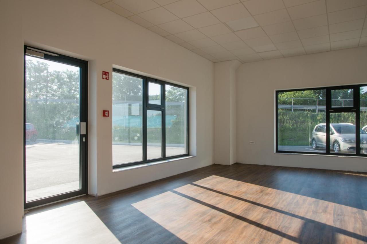 Roko Garni Hotel